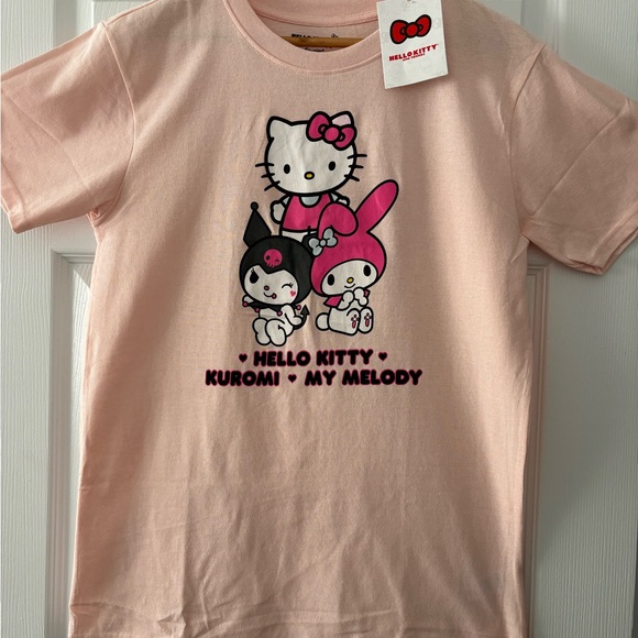 Women’s Hello Kitty T-shirt - Picture 4 of 5
